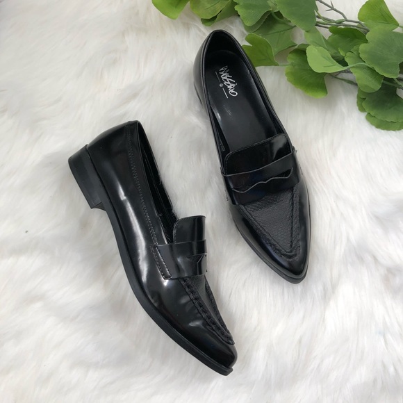 pointed toe penny loafers